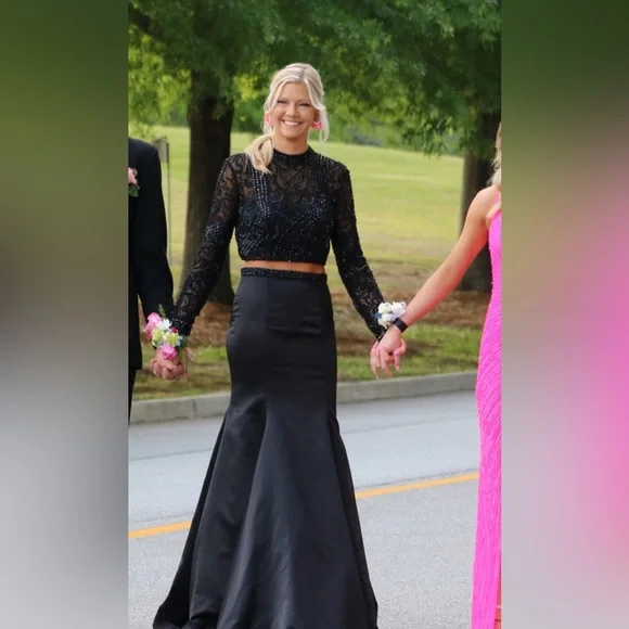 womens black sparkly dress Zapaka Women Sparkly Prom Dress With Slit Deep V-Neck Halter Black Sheath Long Evening Dress, Black / UK16 main image 1